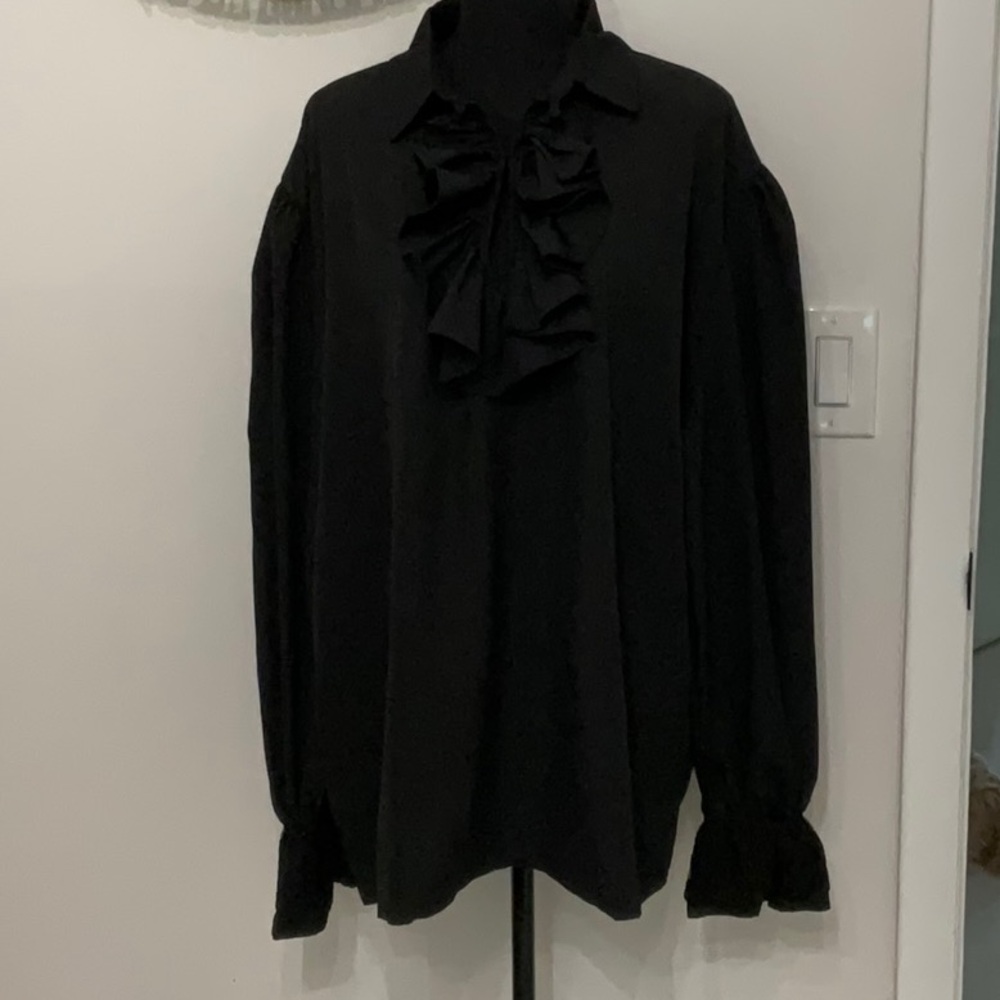 Chic Black Ruffled Blouse